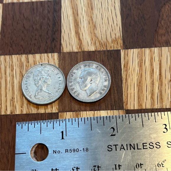 Vintage Quarter Bundle of 2 qty Coins - Featuring King George & Queen Elizabeth - Picture 5 of 9